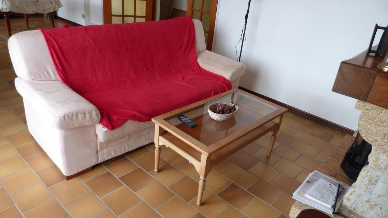 Maison De Vacances Pour 6 Personnes Avec Piscine Lainsecq Екстериор снимка